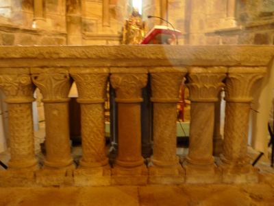Altar da igrexa de San Salvador de Cantamuda